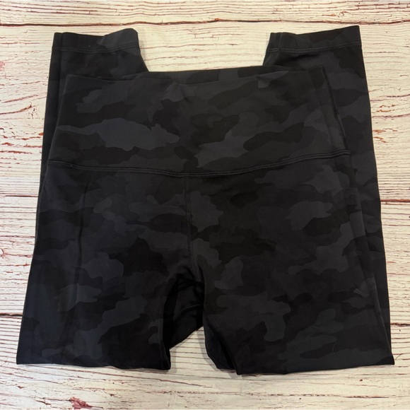 Lululemon Align Crop 23" in Heritage 365 Camo Deep Coal Multi Sz 10 - Picture 4 of 8